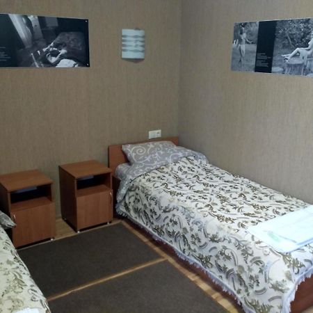 Atlant Hotel Ostroh Ngoại thất bức ảnh