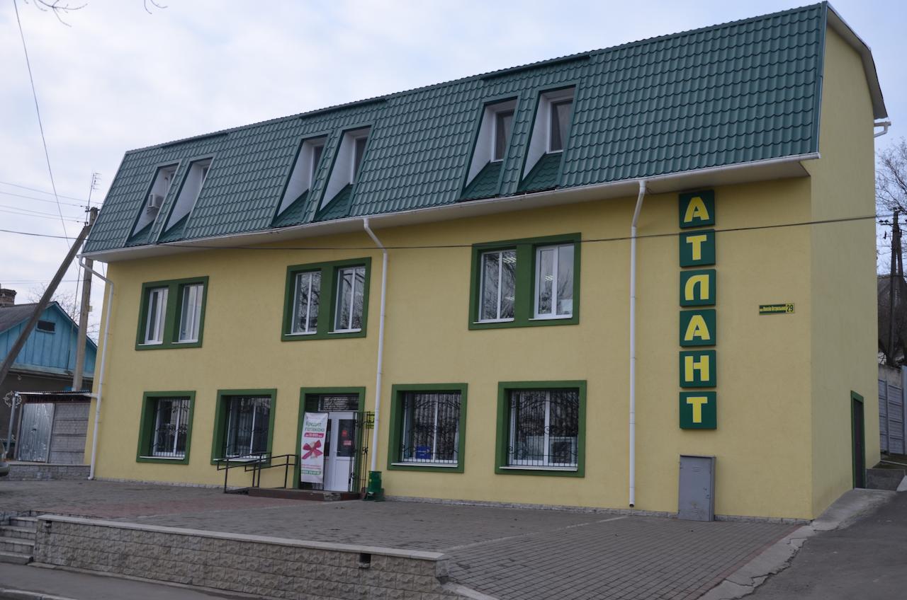 Atlant Hotel Ostroh Ngoại thất bức ảnh