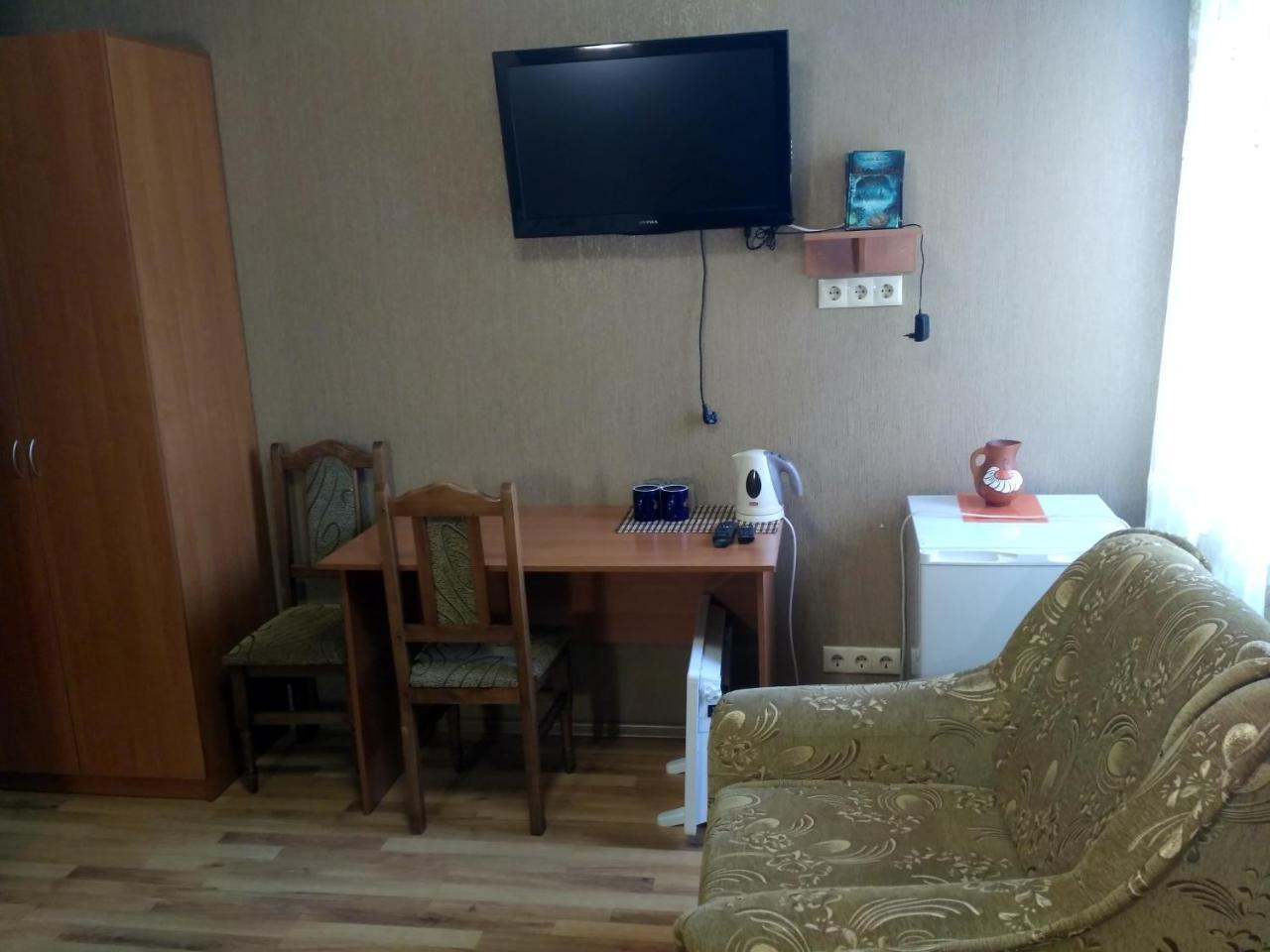 Atlant Hotel Ostroh Ngoại thất bức ảnh