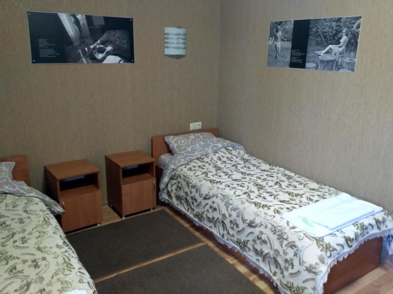 Atlant Hotel Ostroh Ngoại thất bức ảnh